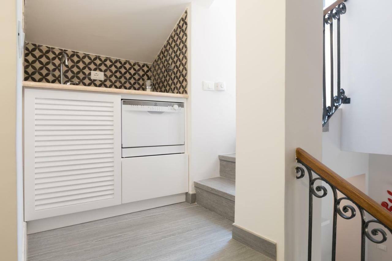 Quiet Pied A Terre With Terrace In Borgo Pio Apartamento Roma Exterior foto