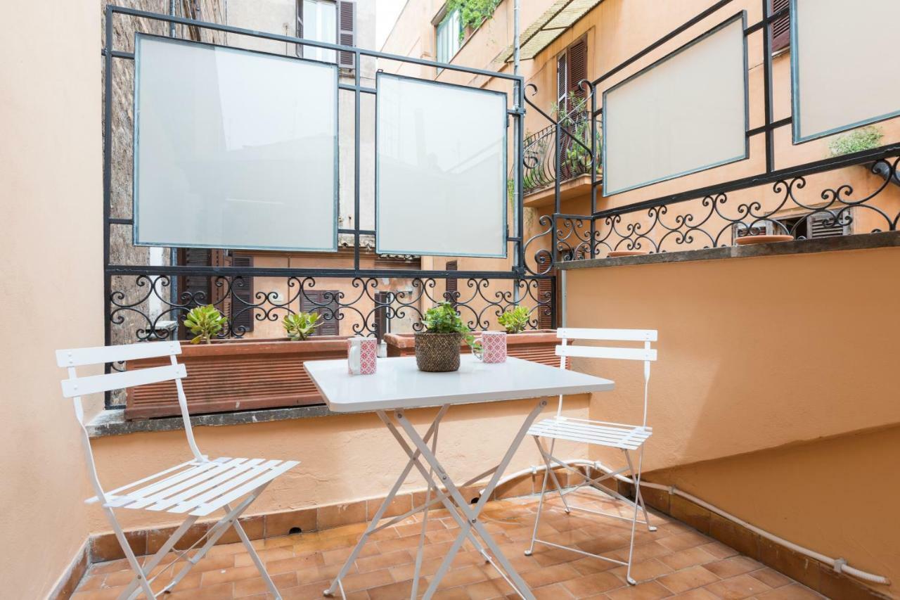 Quiet Pied A Terre With Terrace In Borgo Pio Apartamento Roma Exterior foto