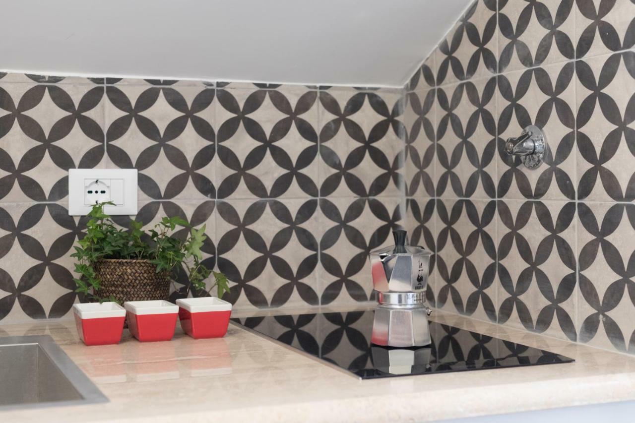 Quiet Pied A Terre With Terrace In Borgo Pio Apartamento Roma Exterior foto
